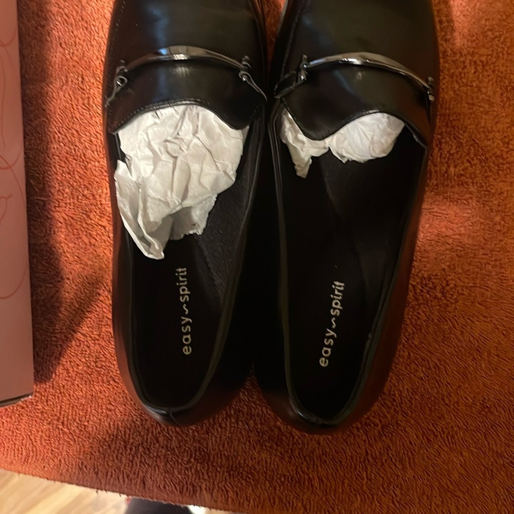 Easy Spirit Classic Black Loafers